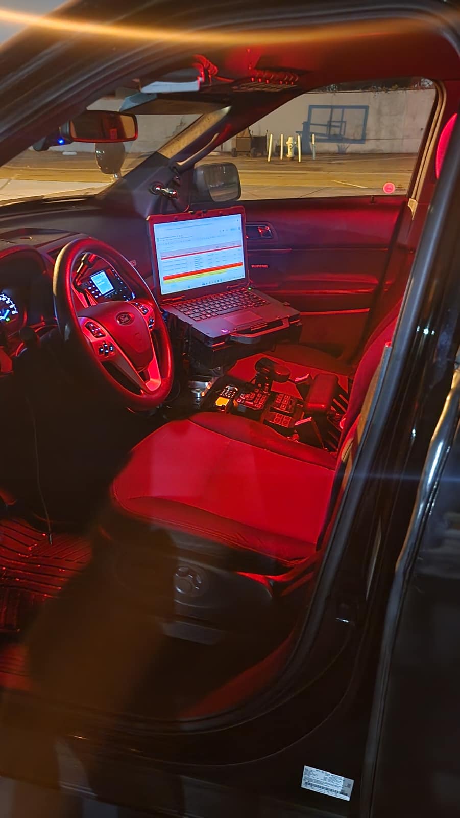 Mobile command: the in-unit patrol laptop
